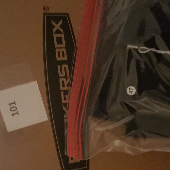 Uniforms World Scrubs for Women Set - Stretch Scrub Top & Pants, 8 Pockets, Sz M - Picture 16 of 16